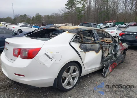 2015 Chevrolet Malibu 2Lz из США, поврежденный, VIN 1G11G5SX0FF211351